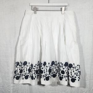TALBOTS sz 16 white navy blue Pleated Floral-Border Skirt